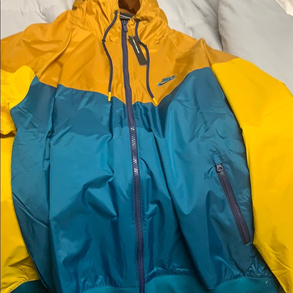 Nike Windrunner Jacket